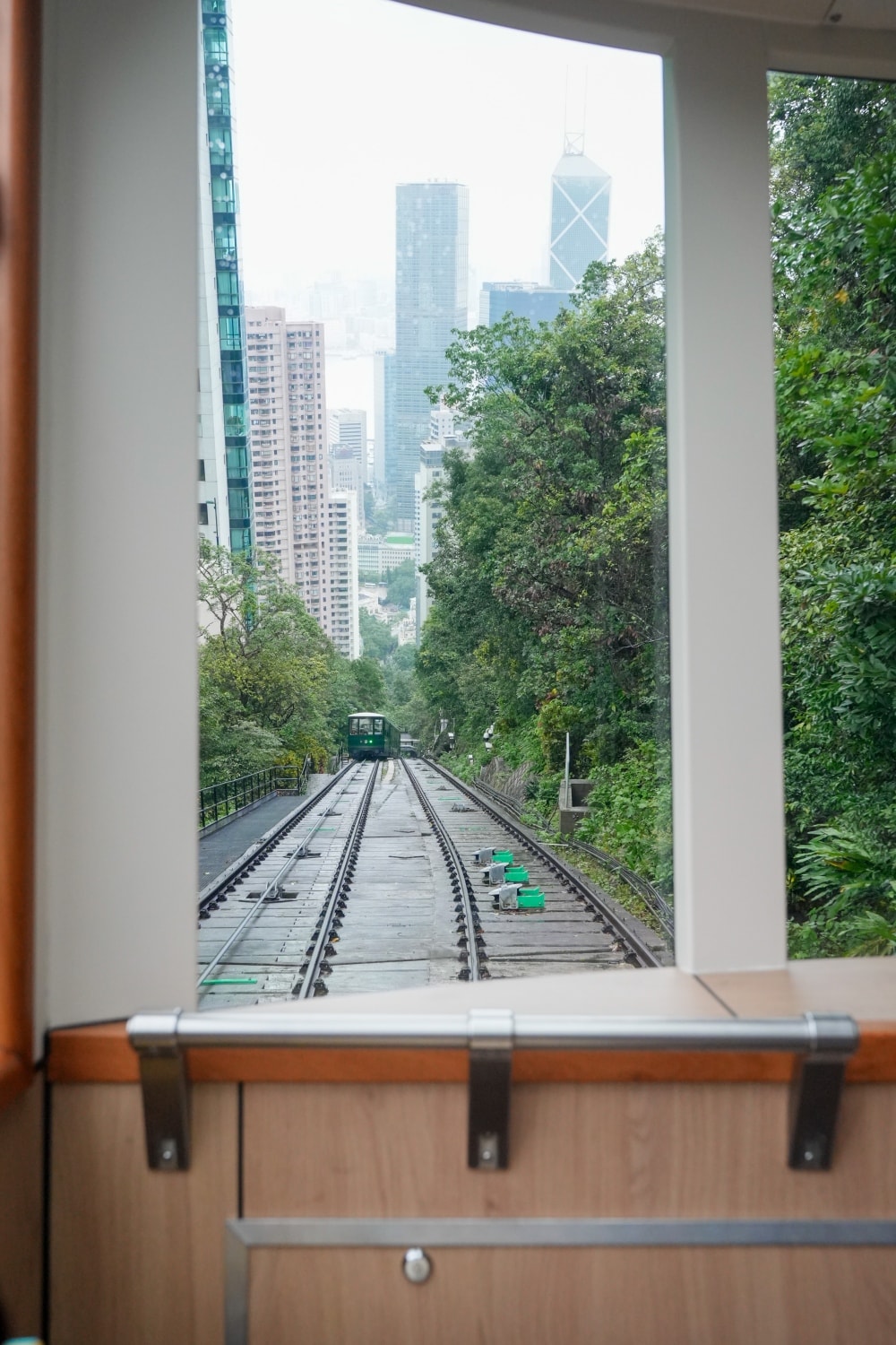 景・香港 山頂|山頂纜車|全新第六代山頂纜車上路了!!坐著纜車慢慢爬升,俯瞰遠眺香港的繁華! - 第5張圖