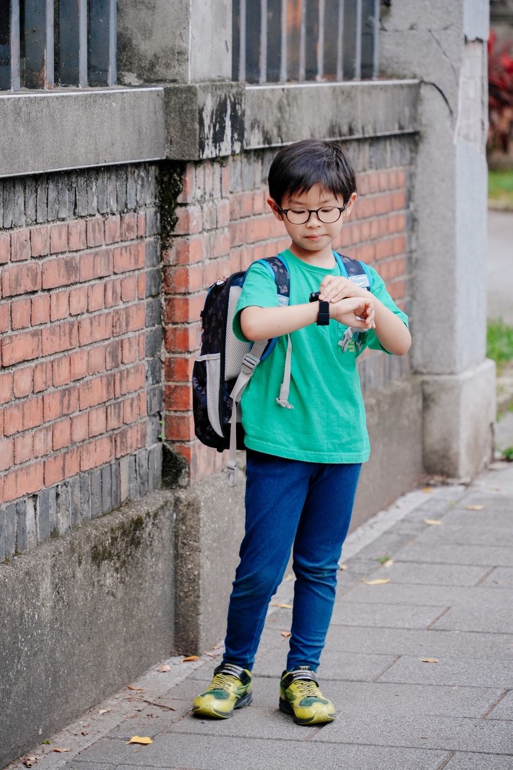 育兒・開箱|myFirst Fone R2 兒童智慧手錶|給孩子第一隻4G兒童智慧手錶,精準定位、即時通話,專屬社群安全群聊,出門在外好放心,出國漫遊也能通! - 第17張圖