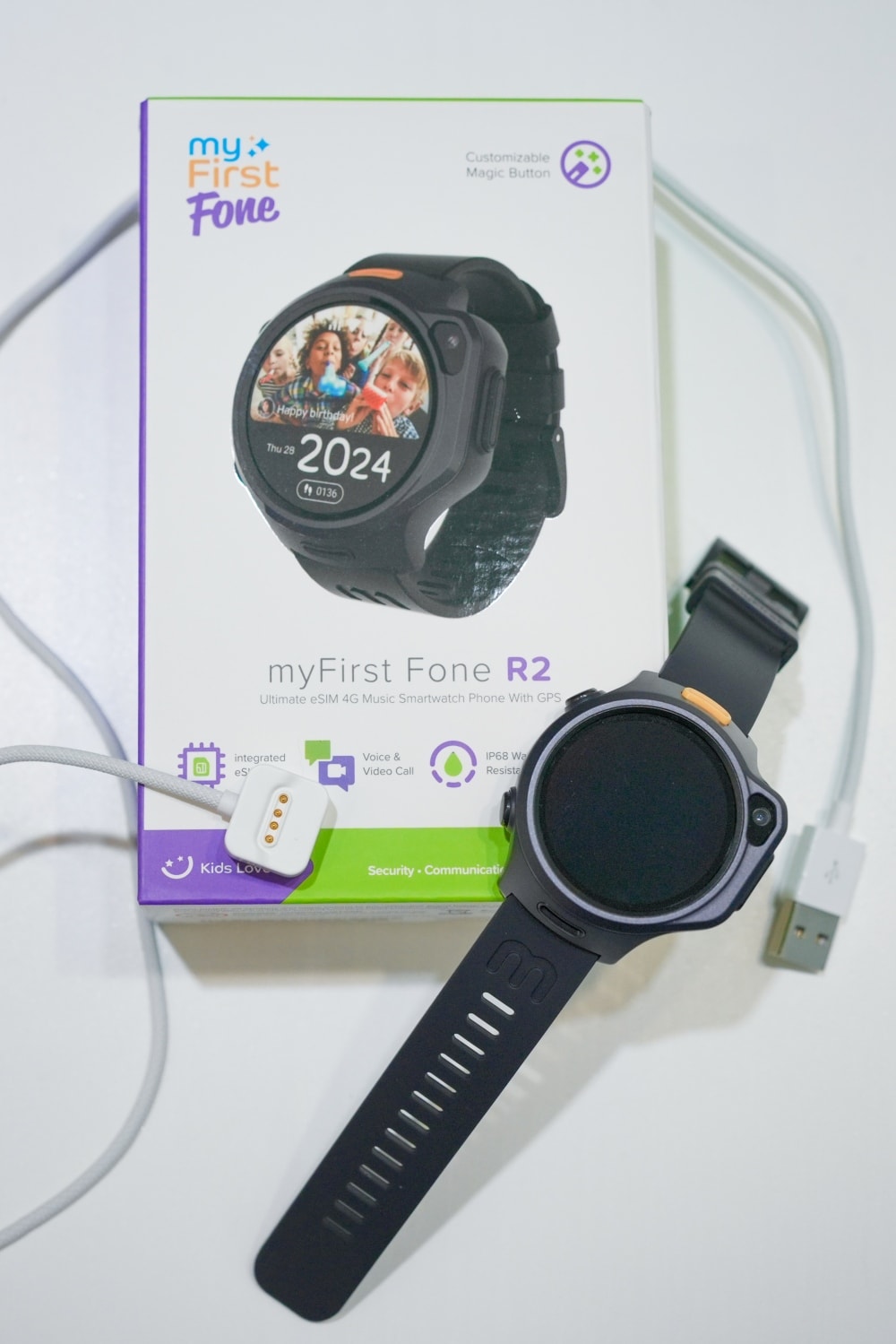 育兒・開箱|myFirst Fone R2 兒童智慧手錶|給孩子第一隻4G兒童智慧手錶,精準定位、即時通話,專屬社群安全群聊,出門在外好放心,出國漫遊也能通! - 第2張圖