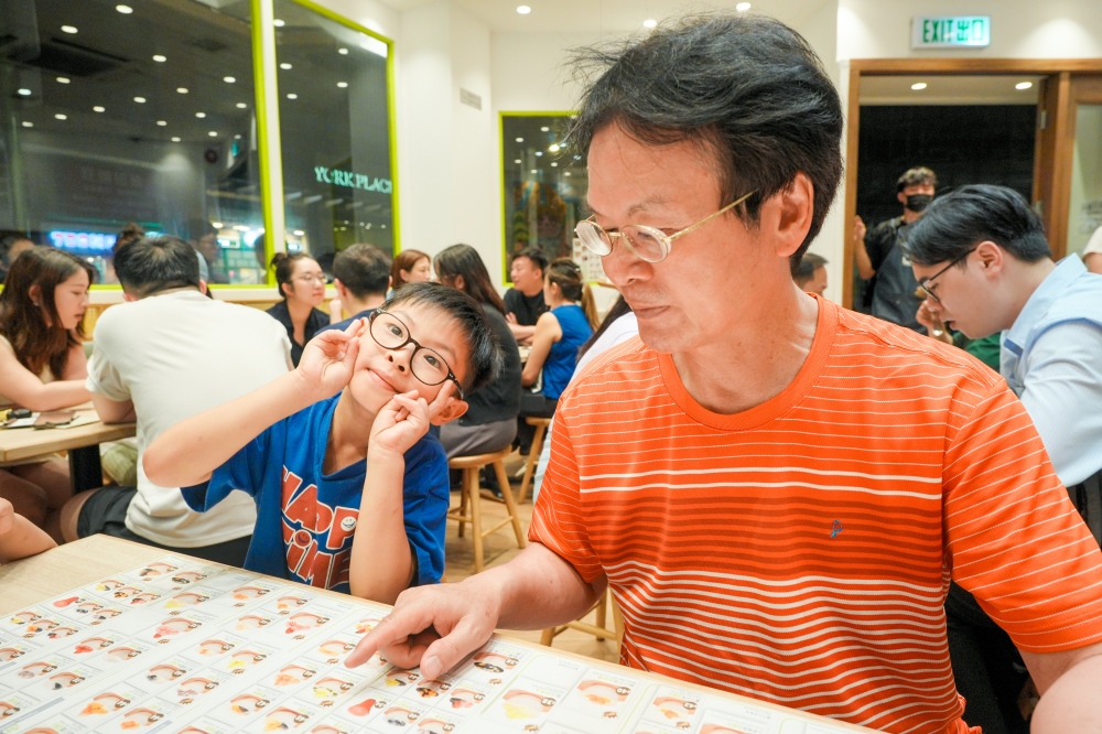 食・香港 灣仔|C Dessert|天王劉德華愛的糖水店,4歲到70歲全家都被圈粉,榴槤水晶珠、龍眼椰果冰一吃就上癮! - 第9張圖