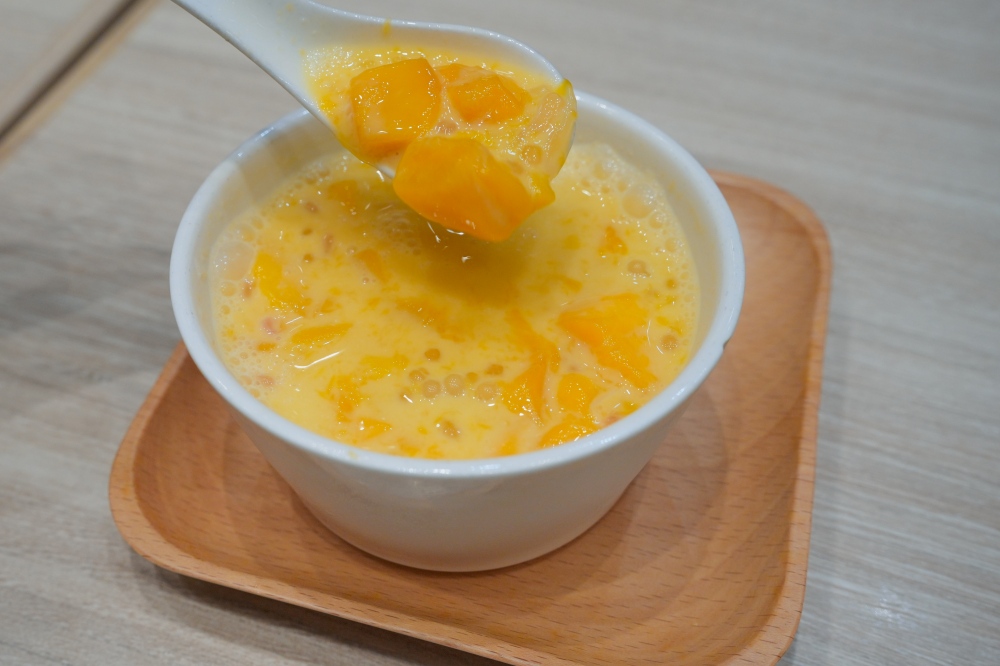 食・香港 灣仔|C Dessert|天王劉德華愛的糖水店,4歲到70歲全家都被圈粉,榴槤水晶珠、龍眼椰果冰一吃就上癮! - 第7張圖