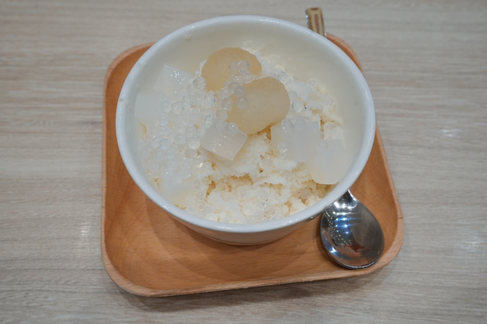 食・香港 灣仔|C Dessert|天王劉德華愛的糖水店,4歲到70歲全家都被圈粉,榴槤水晶珠、龍眼椰果冰一吃就上癮! - 第8張圖