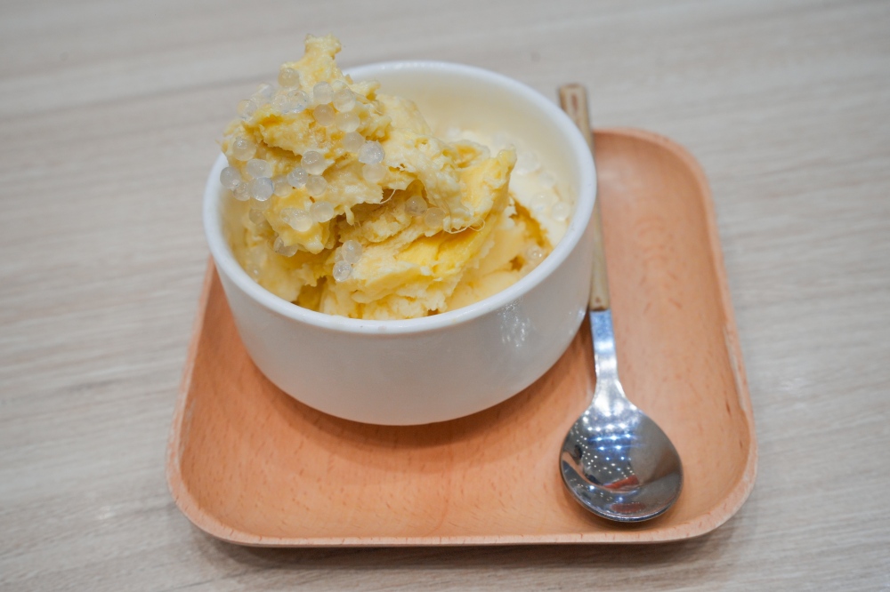 食・香港 灣仔|C Dessert|天王劉德華愛的糖水店,4歲到70歲全家都被圈粉,榴槤水晶珠、龍眼椰果冰一吃就上癮! - 第5張圖